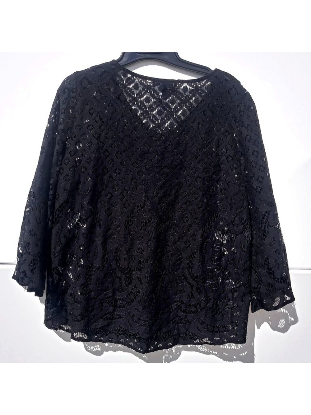 Roz & Ali Women Black Lace Long Sleeve Blouse Sheer Overlay Elegant Dressy Top M